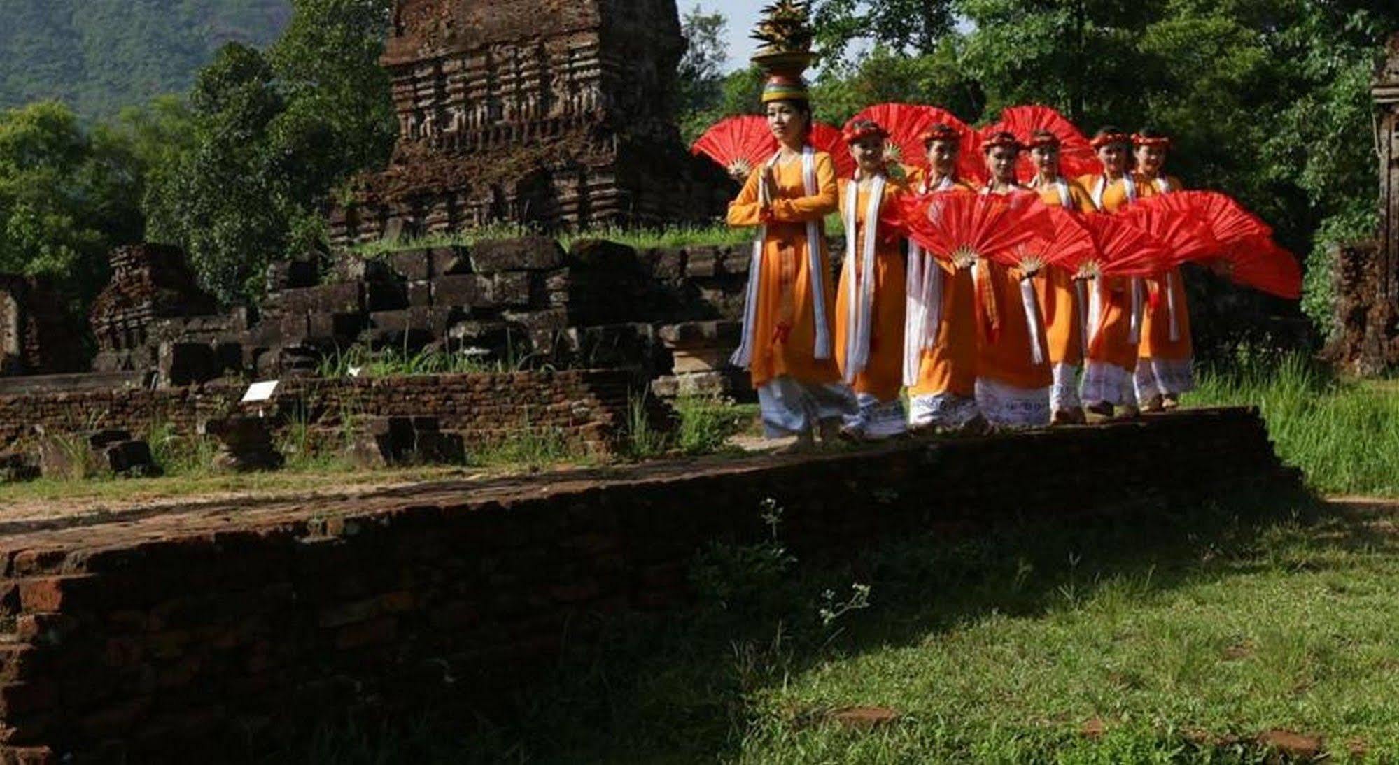 Lila Homestay Hội An Buitenkant foto